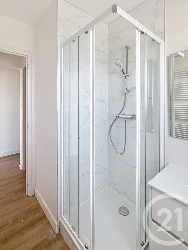 Appartement F3 à louer - 3 pièces - 63.0 m2 - SOYAUX - 16 - POITOU-CHARENTES - Century 21 Aloha Immobilier