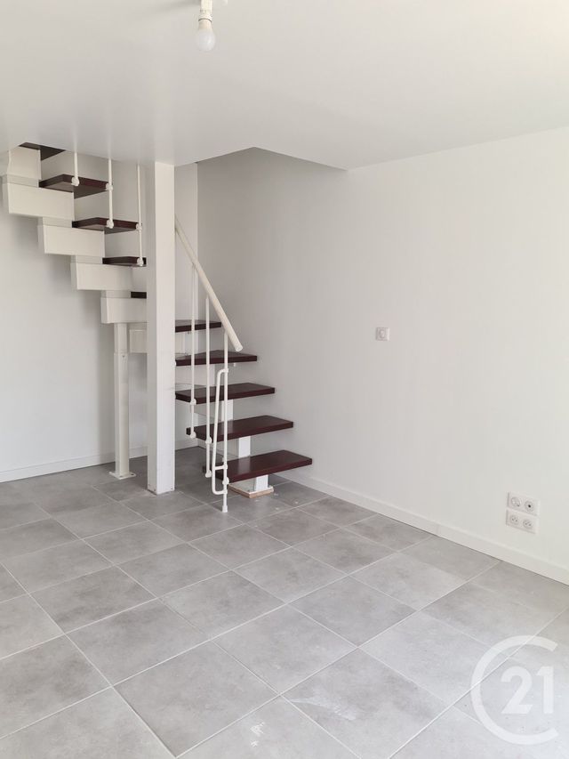 Maison à louer MAGNAC SUR TOUVRE