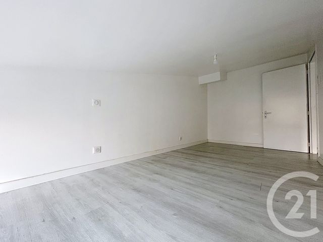 maison à louer - 2 pièces - 26.7 m2 - MAGNAC SUR TOUVRE - 16 - POITOU-CHARENTES - Century 21 Aloha Immobilier