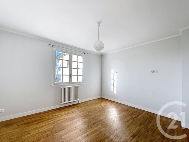 maison à louer - 4 pièces - 133.65 m2 - ANGOULEME - 16 - POITOU-CHARENTES - Century 21 Aloha Immobilier