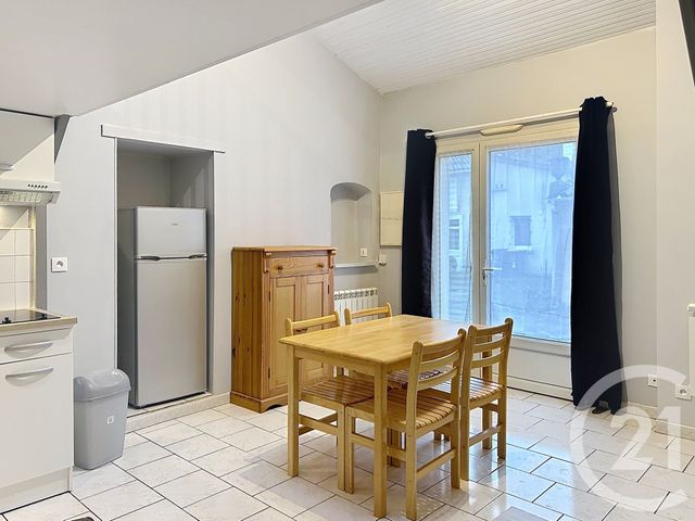 Appartement T1 à louer - 1 pièce - 33.14 m2 - L ISLE D ESPAGNAC - 16 - POITOU-CHARENTES - Century 21 Aloha Immobilier