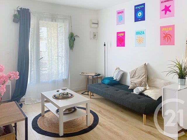 Appartement F2 à louer - 2 pièces - 30.5 m2 - ST MICHEL - 16 - POITOU-CHARENTES - Century 21 Aloha Immobilier