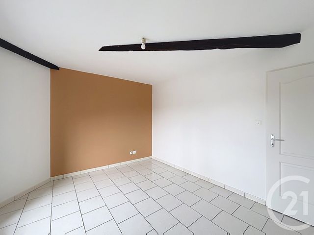Appartement F3 à louer - 3 pièces - 54.9 m2 - ANGOULEME - 16 - POITOU-CHARENTES - Century 21 Aloha Immobilier