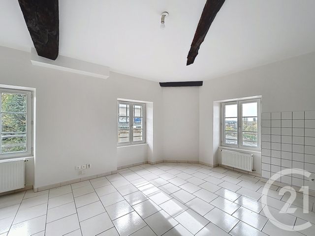 Appartement F3 à louer - 3 pièces - 54.9 m2 - ANGOULEME - 16 - POITOU-CHARENTES - Century 21 Aloha Immobilier