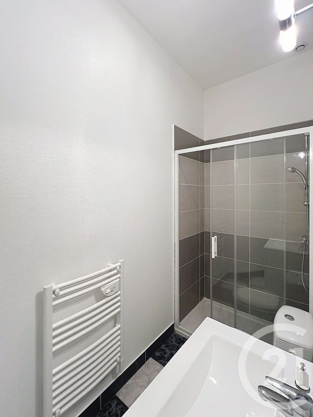 Appartement F2 à louer - 2 pièces - 26.81 m2 - ANGOULEME - 16 - POITOU-CHARENTES - Century 21 Aloha Immobilier