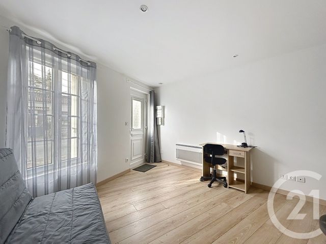 Appartement Studio à louer - 1 pièce - 20.4 m2 - L ISLE D ESPAGNAC - 16 - POITOU-CHARENTES - Century 21 Aloha Immobilier