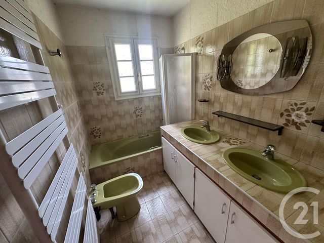 maison à vendre - 8 pièces - 123.5 m2 - RUELLE SUR TOUVRE - 16 - POITOU-CHARENTES - Century 21 Aloha Immobilier