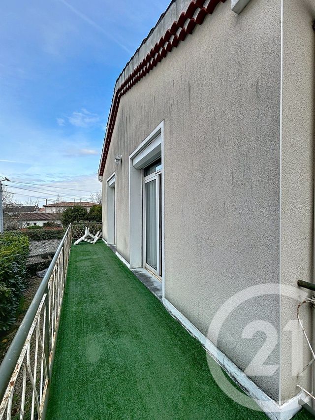 maison à louer - 3 pièces - 76.0 m2 - ANGOULEME - 16 - POITOU-CHARENTES - Century 21 Aloha Immobilier