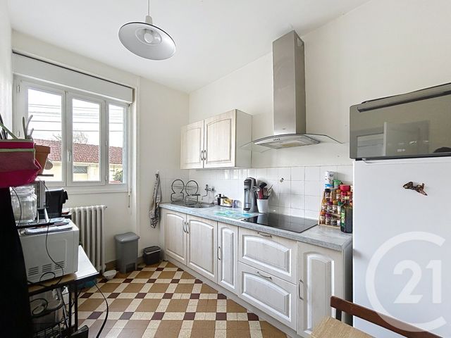 maison à louer - 3 pièces - 76.0 m2 - ANGOULEME - 16 - POITOU-CHARENTES - Century 21 Aloha Immobilier