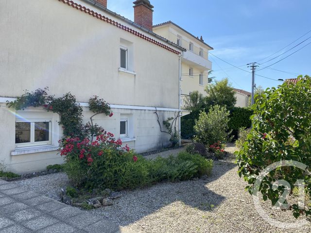 maison à louer - 3 pièces - 76.0 m2 - ANGOULEME - 16 - POITOU-CHARENTES - Century 21 Aloha Immobilier
