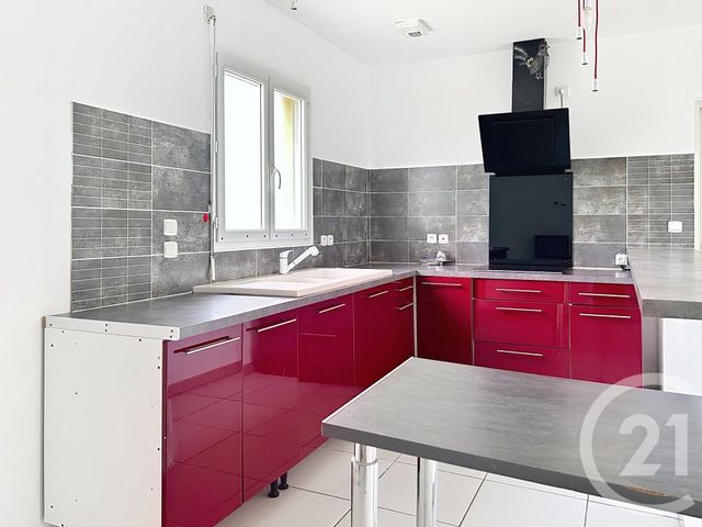 maison à louer - 4 pièces - 98.48 m2 - ROULLET ST ESTEPHE - 16 - POITOU-CHARENTES - Century 21 Aloha Immobilier