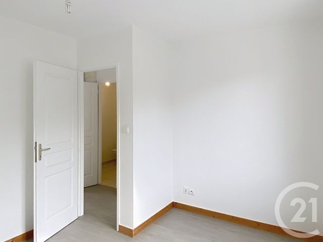 Appartement F2 à louer - 2 pièces - 28.8 m2 - ANGOULEME - 16 - POITOU-CHARENTES - Century 21 Aloha Immobilier