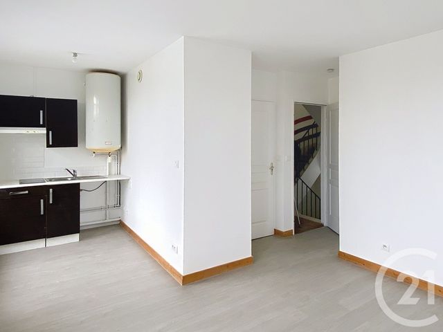 Appartement F2 à louer - 2 pièces - 28.8 m2 - ANGOULEME - 16 - POITOU-CHARENTES - Century 21 Aloha Immobilier