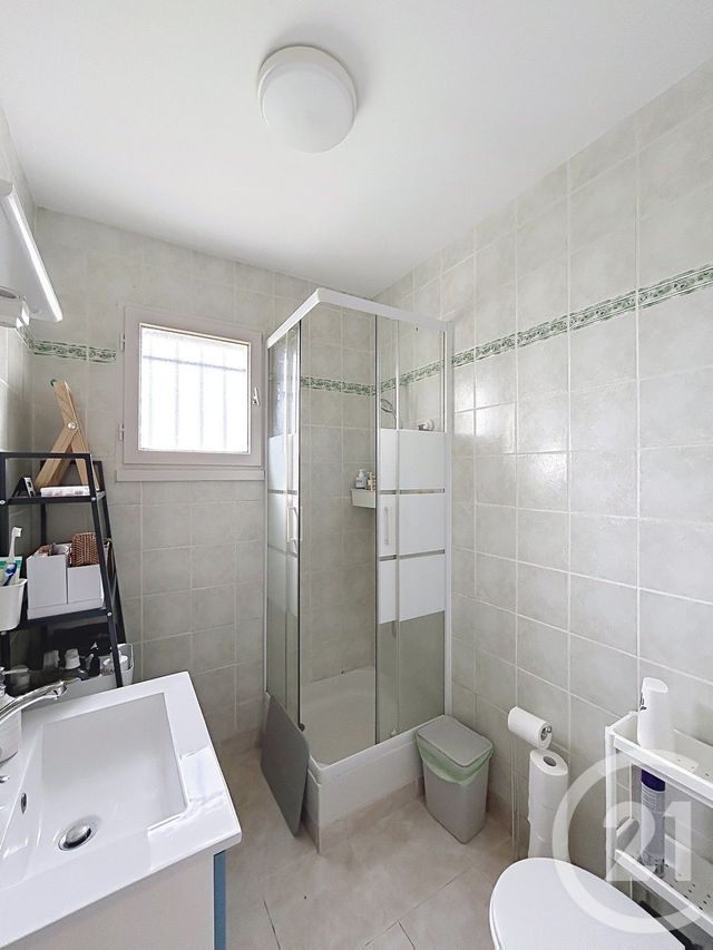 Appartement F2 à louer - 2 pièces - 32.08 m2 - ST MICHEL - 16 - POITOU-CHARENTES - Century 21 Aloha Immobilier