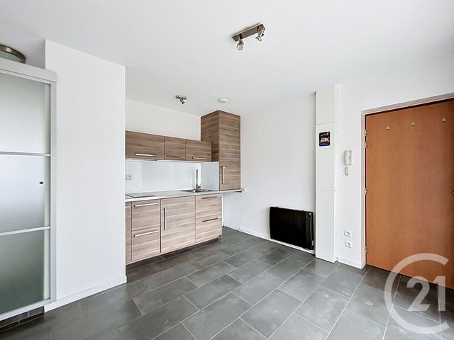 Appartement F2 à louer - 2 pièces - 27.43 m2 - ANGOULEME - 16 - POITOU-CHARENTES - Century 21 Aloha Immobilier