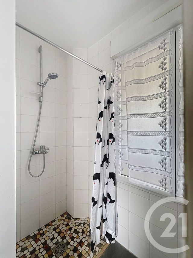 Appartement F2 à louer - 2 pièces - 27.43 m2 - ANGOULEME - 16 - POITOU-CHARENTES - Century 21 Aloha Immobilier