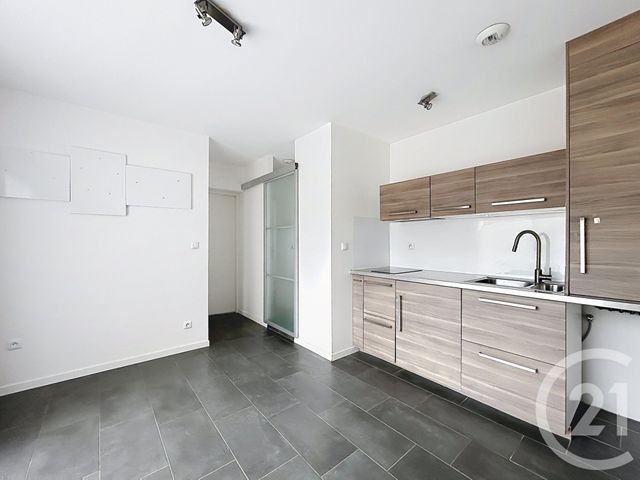 Appartement F2 à louer - 2 pièces - 27.43 m2 - ANGOULEME - 16 - POITOU-CHARENTES - Century 21 Aloha Immobilier