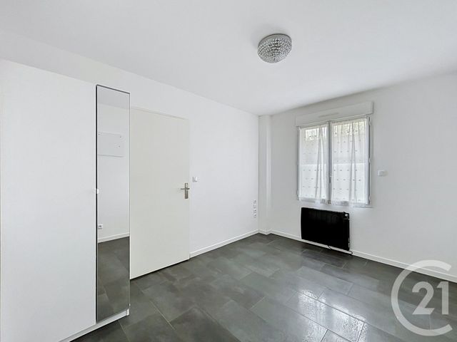 Appartement F2 à louer - 2 pièces - 27.43 m2 - ANGOULEME - 16 - POITOU-CHARENTES - Century 21 Aloha Immobilier