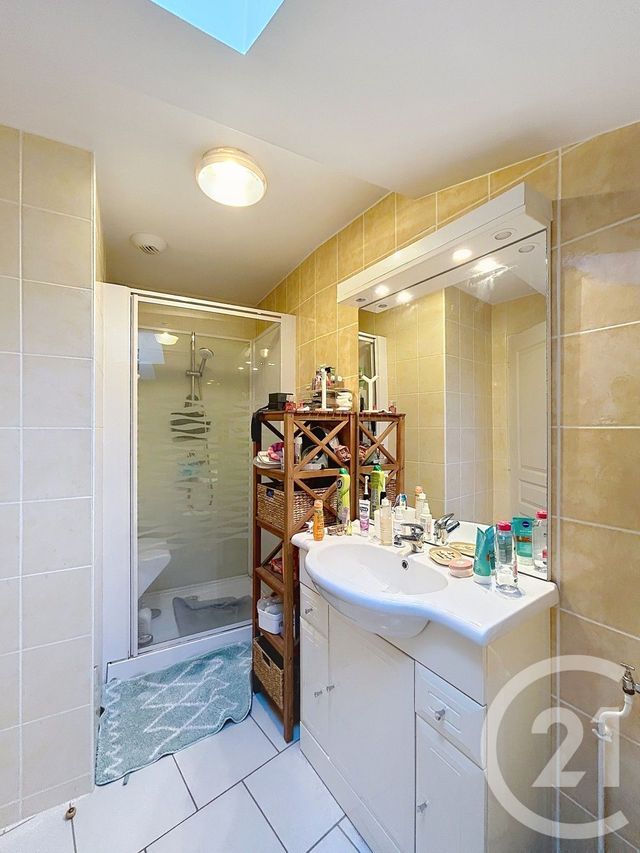 Appartement T1 à louer - 1 pièce - 26.24 m2 - ANGOULEME - 16 - POITOU-CHARENTES - Century 21 Aloha Immobilier