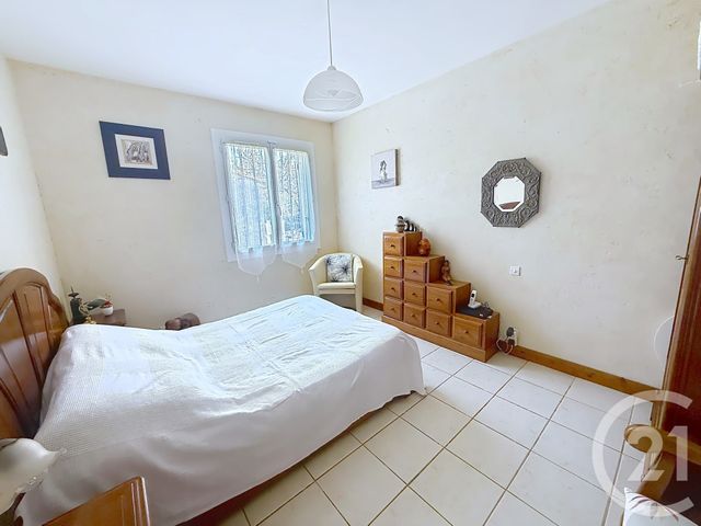 maison à vendre - 5 pièces - 109.91 m2 - ST YRIEIX SUR CHARENTE - 16 - POITOU-CHARENTES - Century 21 Aloha Immobilier