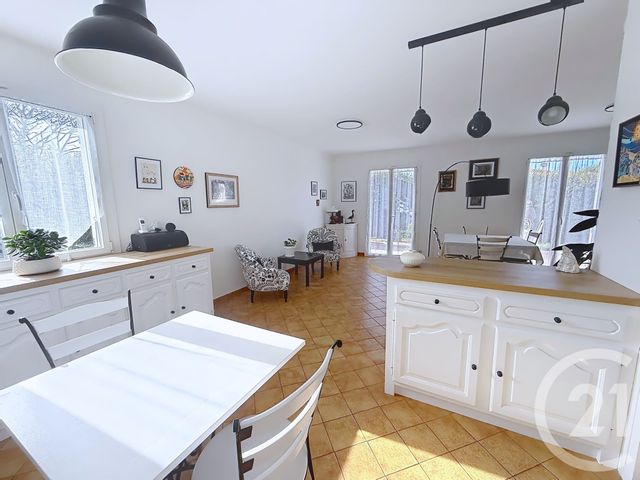 maison à vendre - 5 pièces - 109.91 m2 - ST YRIEIX SUR CHARENTE - 16 - POITOU-CHARENTES - Century 21 Aloha Immobilier