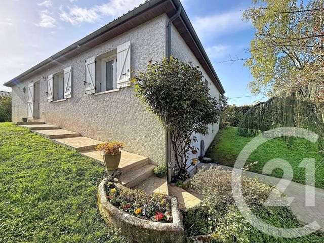 maison à vendre - 5 pièces - 109.91 m2 - ST YRIEIX SUR CHARENTE - 16 - POITOU-CHARENTES - Century 21 Aloha Immobilier