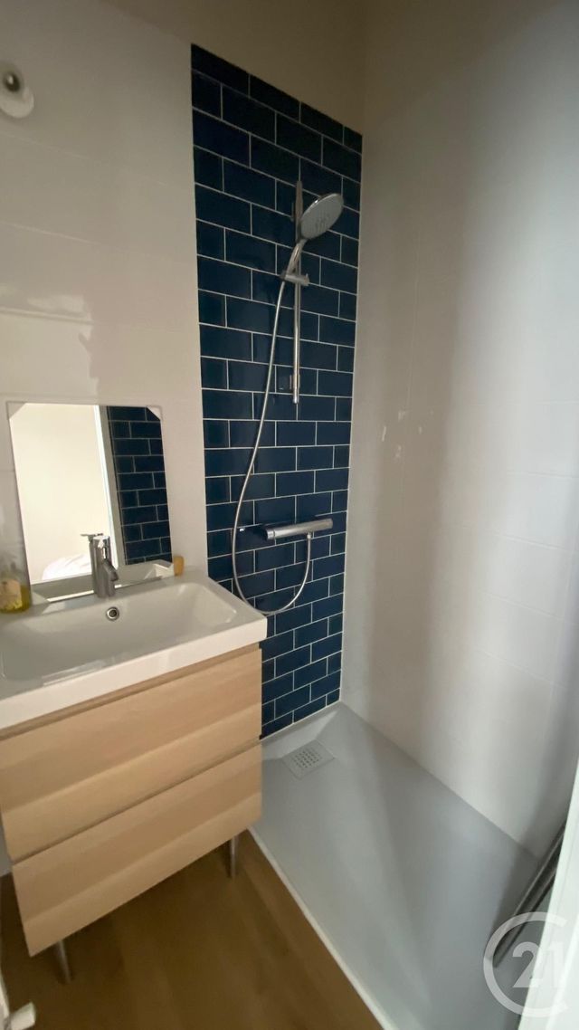 maison à vendre - 7 pièces - 125.0 m2 - ANGOULEME - 16 - POITOU-CHARENTES - Century 21 Aloha Immobilier