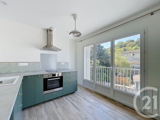 Appartement T2 à louer - 2 pièces - 40.71 m2 - ANGOULEME - 16 - POITOU-CHARENTES - Century 21 Aloha Immobilier