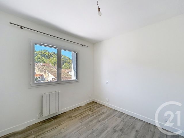 Appartement T2 à louer - 2 pièces - 40.71 m2 - ANGOULEME - 16 - POITOU-CHARENTES - Century 21 Aloha Immobilier