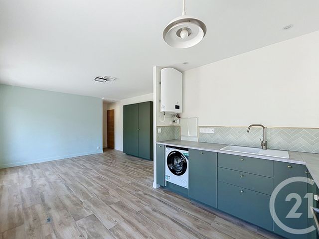 Appartement T2 à louer - 2 pièces - 40.71 m2 - ANGOULEME - 16 - POITOU-CHARENTES - Century 21 Aloha Immobilier