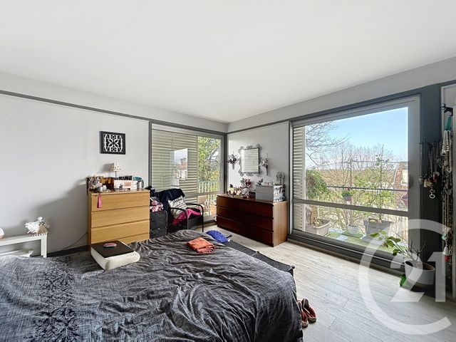 Appartement F3 à louer - 3 pièces - 88.6 m2 - ANGOULEME - 16 - POITOU-CHARENTES - Century 21 Aloha Immobilier