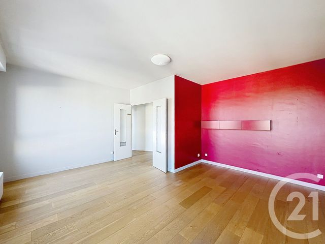 Appartement F2 à louer - 2 pièces - 51.7 m2 - ANGOULEME - 16 - POITOU-CHARENTES - Century 21 Aloha Immobilier