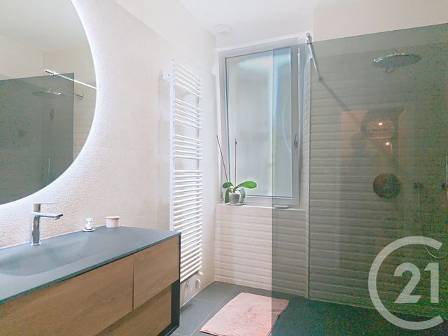 maison à vendre - 8 pièces - 190.0 m2 - ANGOULEME - 16 - POITOU-CHARENTES - Century 21 Aloha Immobilier