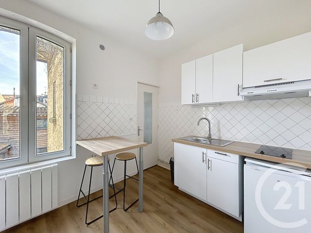 Appartement T1 à louer - 1 pièce - 25.96 m2 - ANGOULEME - 16 - POITOU-CHARENTES - Century 21 Aloha Immobilier