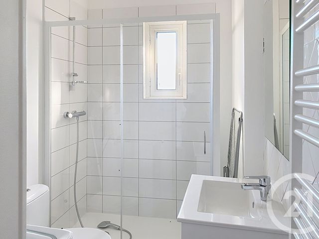 Appartement T1 à louer - 1 pièce - 25.96 m2 - ANGOULEME - 16 - POITOU-CHARENTES - Century 21 Aloha Immobilier