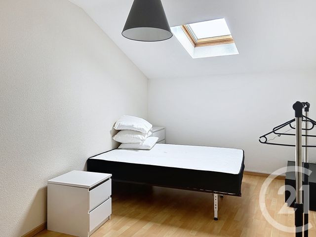 Appartement F3 à louer - 3 pièces - 63.56 m2 - ANGOULEME - 16 - POITOU-CHARENTES - Century 21 Aloha Immobilier