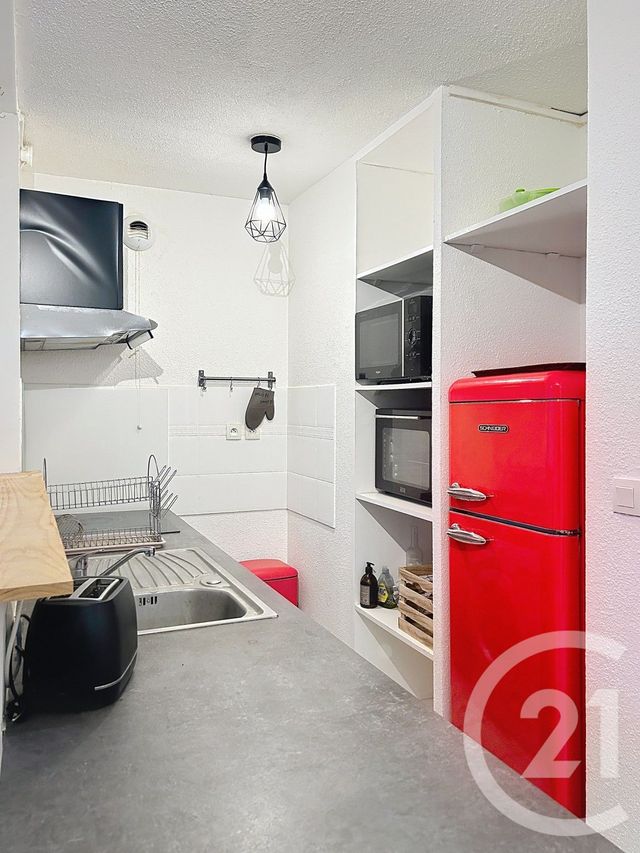 Appartement F3 à louer - 3 pièces - 63.56 m2 - ANGOULEME - 16 - POITOU-CHARENTES - Century 21 Aloha Immobilier