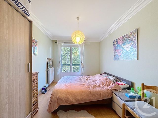 Appartement F3 à vendre - 4 pièces - 67.11 m2 - ANGOULEME - 16 - POITOU-CHARENTES - Century 21 Aloha Immobilier