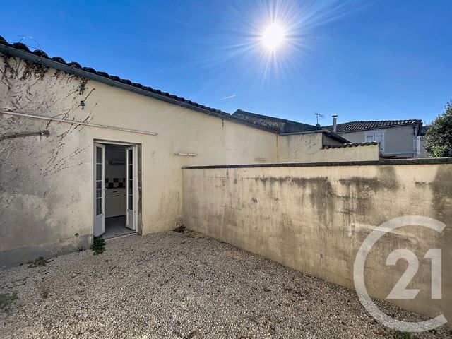 maison à louer - 1 pièce - 20.24 m2 - ANGOULEME - 16 - POITOU-CHARENTES - Century 21 Aloha Immobilier