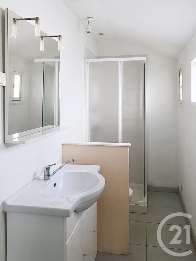 maison à louer - 3 pièces - 54.25 m2 - ANGOULEME - 16 - POITOU-CHARENTES - Century 21 Aloha Immobilier