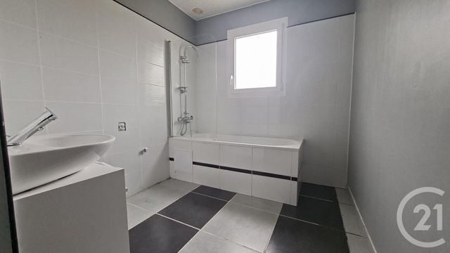 maison à vendre - 4 pièces - 106.6 m2 - BALZAC - 16 - POITOU-CHARENTES - Century 21 Aloha Immobilier