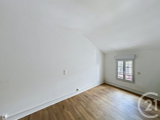 Appartement F4 à louer - 4 pièces - 95.5 m2 - ANGOULEME - 16 - POITOU-CHARENTES - Century 21 Aloha Immobilier