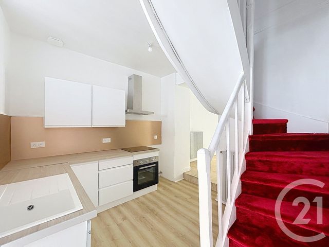 Appartement F4 à louer - 4 pièces - 95.5 m2 - ANGOULEME - 16 - POITOU-CHARENTES - Century 21 Aloha Immobilier