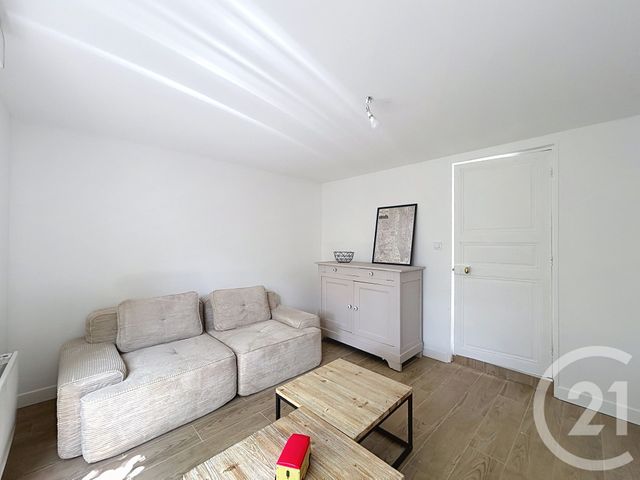 Appartement F1 bis à louer - 2 pièces - 31.45 m2 - ANGOULEME - 16 - POITOU-CHARENTES - Century 21 Aloha Immobilier