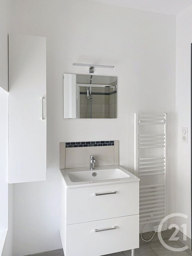 maison à louer - 2 pièces - 42.87 m2 - ANGOULEME - 16 - POITOU-CHARENTES - Century 21 Aloha Immobilier