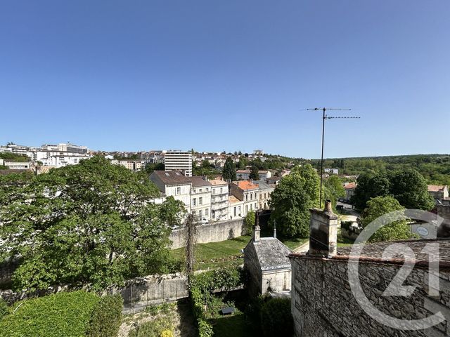 Appartement F2 à louer - 2 pièces - 33.96 m2 - ANGOULEME - 16 - POITOU-CHARENTES - Century 21 Aloha Immobilier