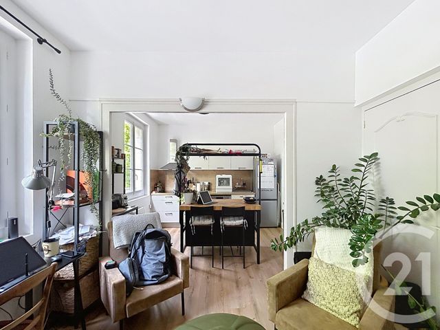 Appartement F2 à louer - 2 pièces - 45.85 m2 - ANGOULEME - 16 - POITOU-CHARENTES - Century 21 Aloha Immobilier