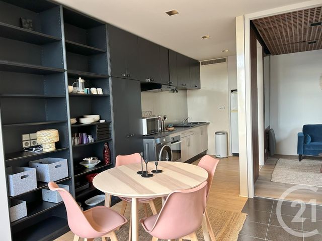 Appartement F2 à louer - 2 pièces - 42.0 m2 - ANGOULEME - 16 - POITOU-CHARENTES - Century 21 Aloha Immobilier