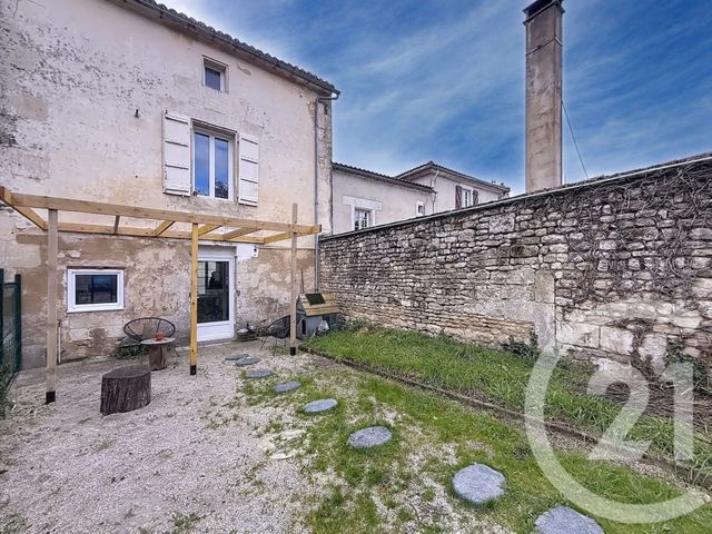 maison à vendre - 5 pièces - 102.85 m2 - HIERSAC - 16 - POITOU-CHARENTES - Century 21 Aloha Immobilier