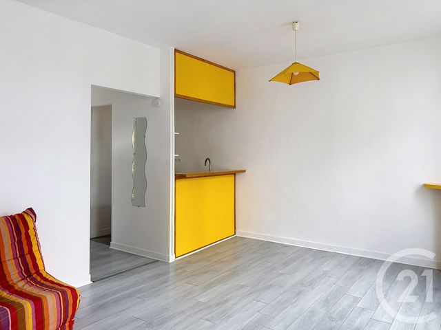 Appartement Studio à louer - 1 pièce - 30.55 m2 - ANGOULEME - 16 - POITOU-CHARENTES - Century 21 Aloha Immobilier